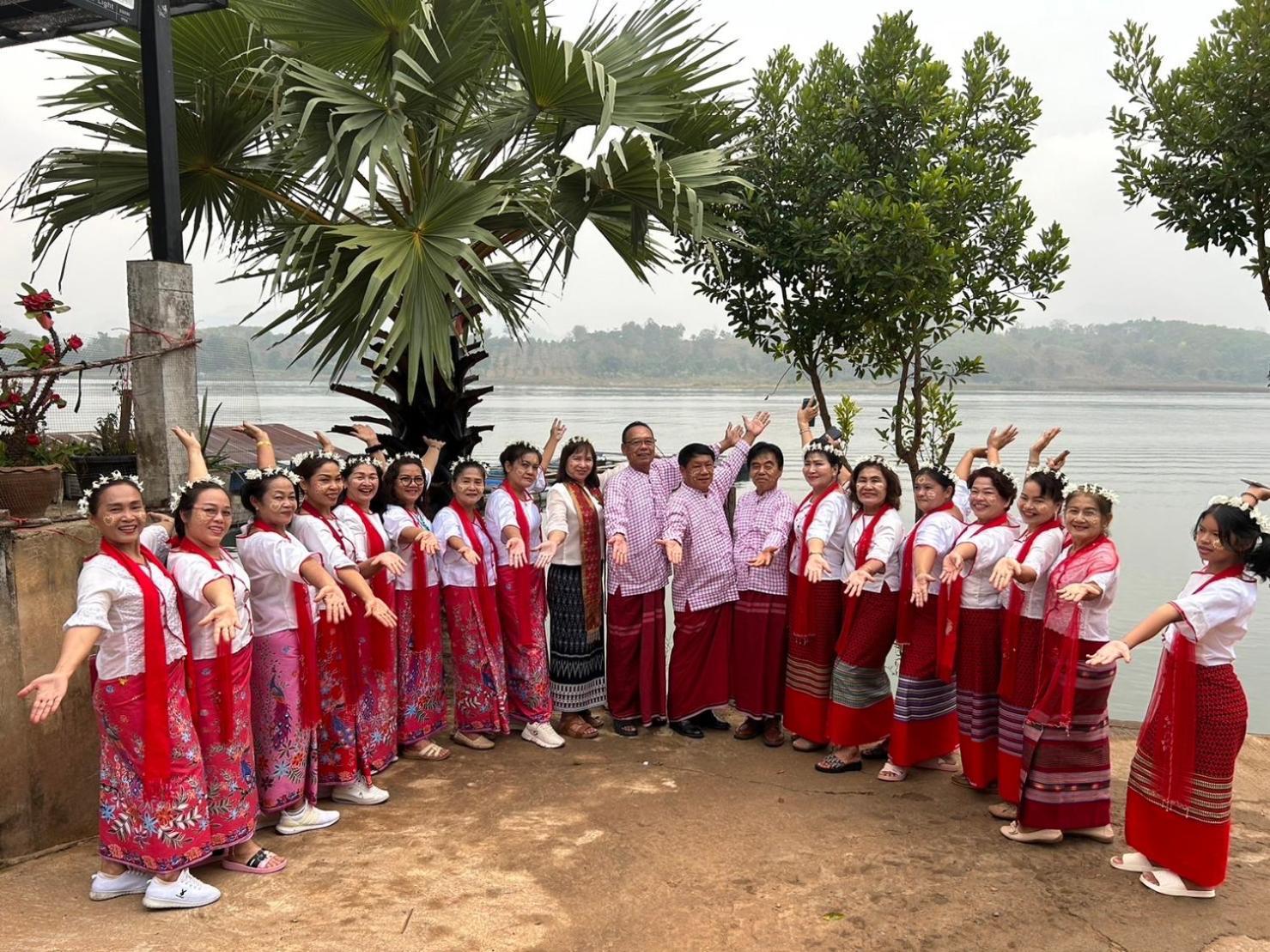 Baan Dongsak River View Sangkhla Buri Exterior photo
